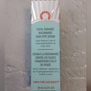 First Aid Beauty Facial Radiance Niacinamide Serum New